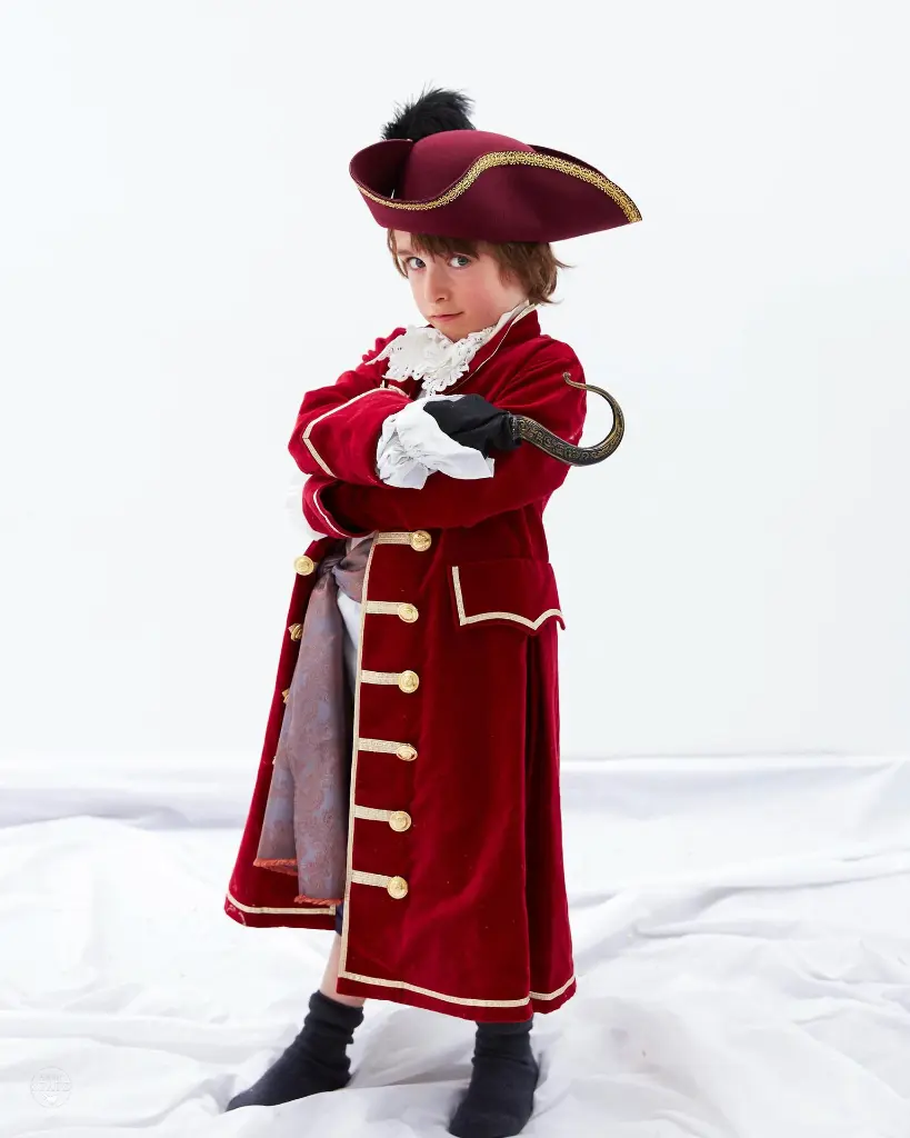 Atelier Spatz Pirate Coat-5.webp