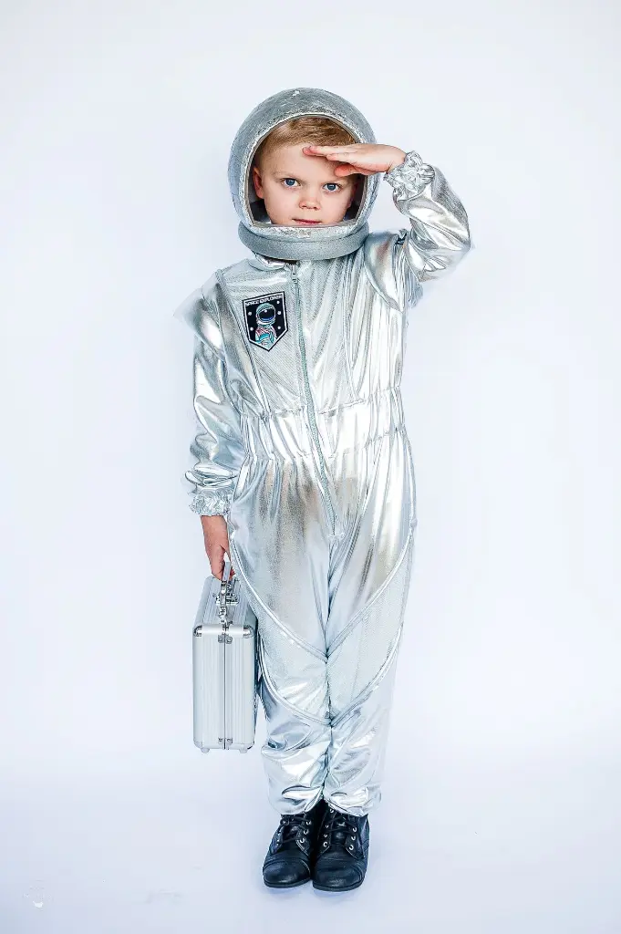 Atelier Spatz Astronaut-09.webp