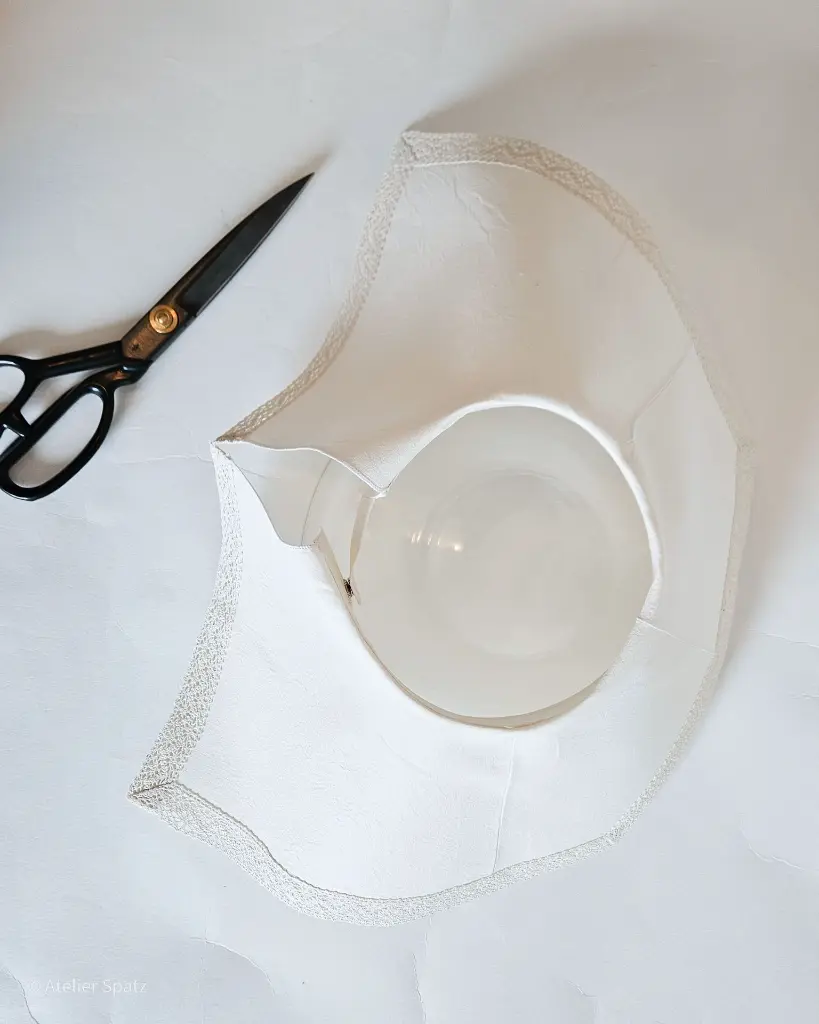 Atelier Spatz Square Collar-2.webp