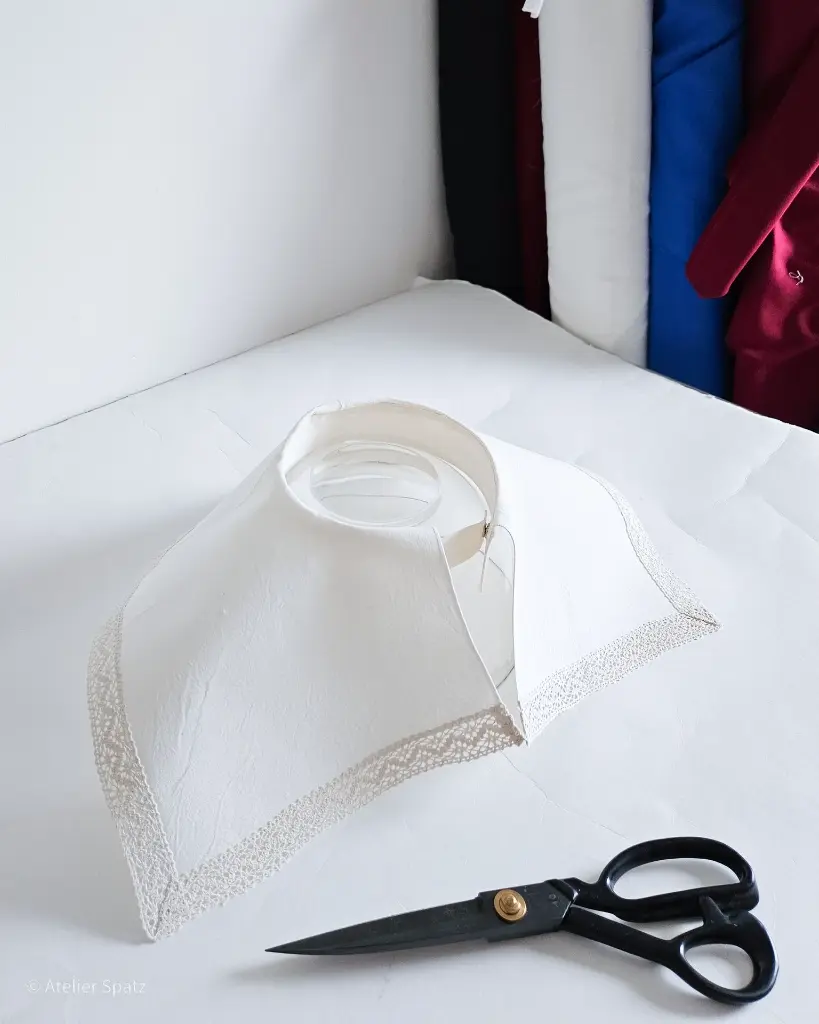 Atelier Spatz Square Collar-3.webp