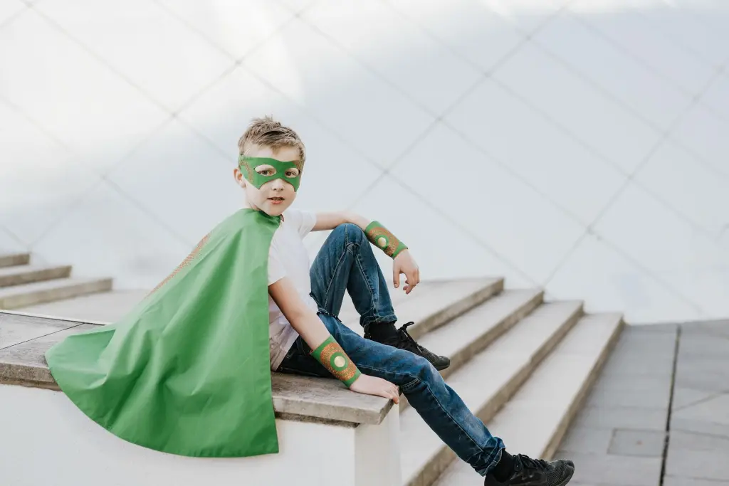 Atelier Spatz Superhero Etsy-26.webp