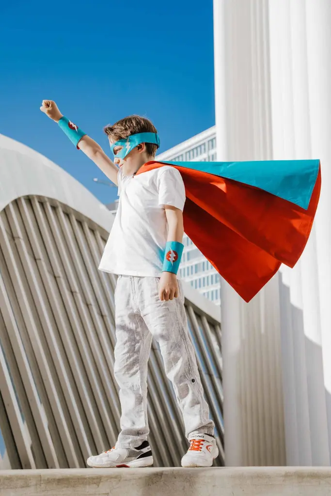 Atelier Spatz Superhero Etsy-2.webp