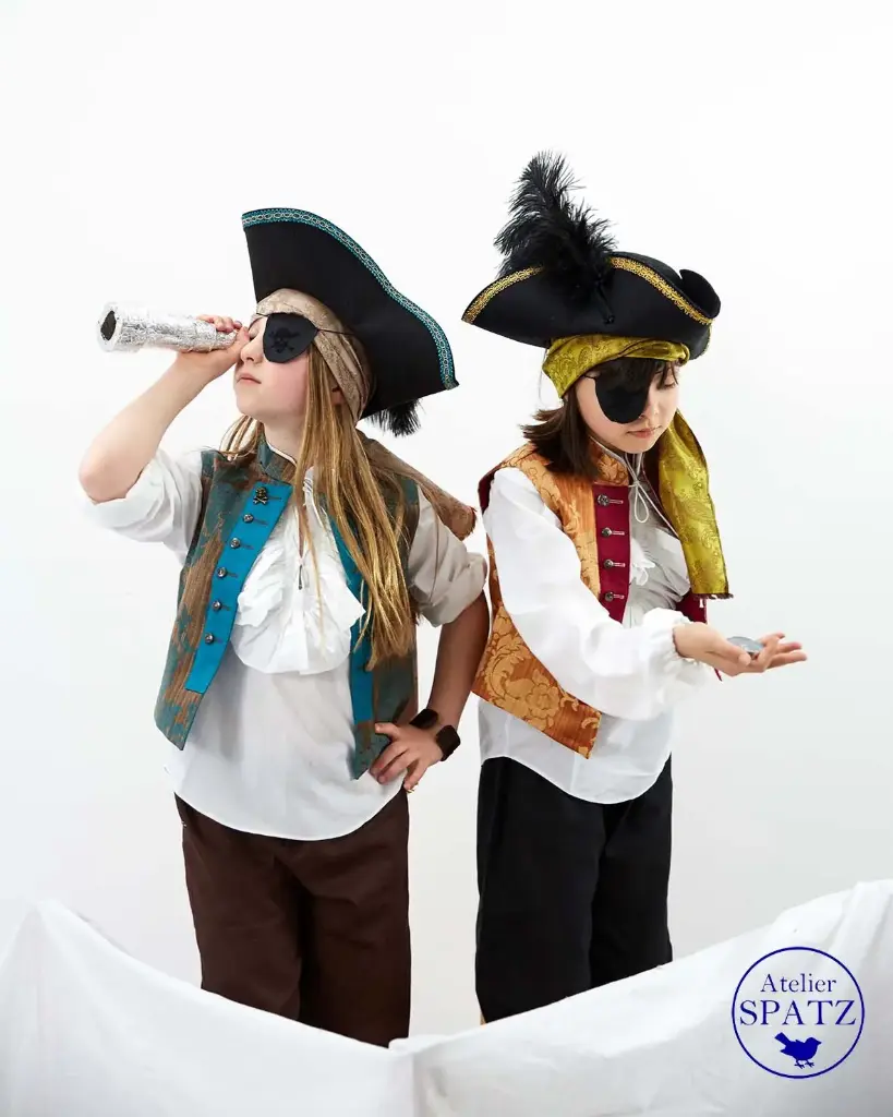 Pirate Costume: Vest, Shirt & Trousers (3-4 years, terracotta / beige)