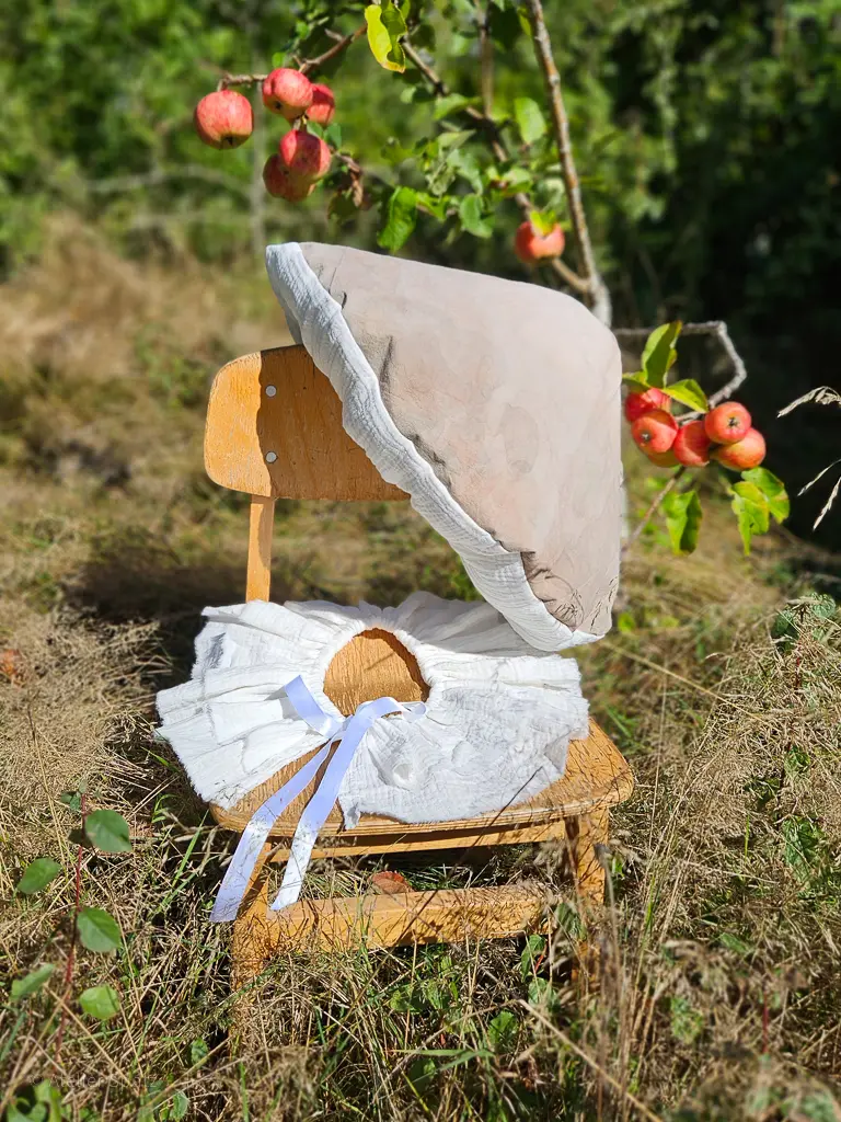 Limited edition brown mushroom hat (small)