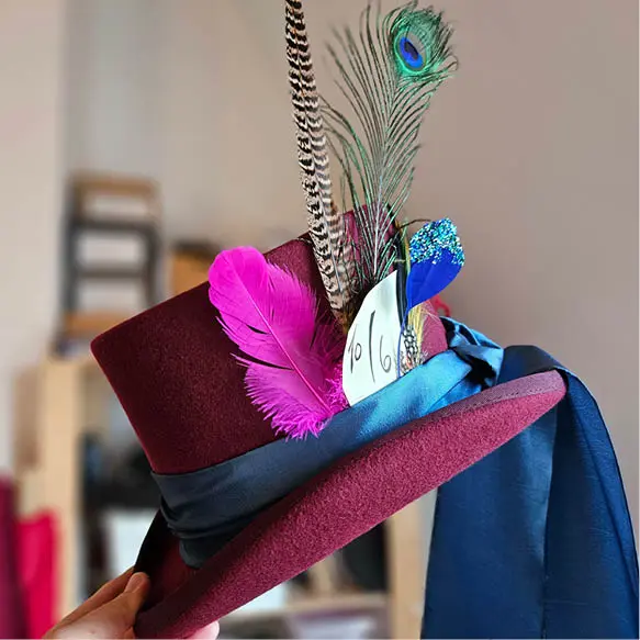 Alice in Wonderland Mad Hatter Top Hat (wine red, small)