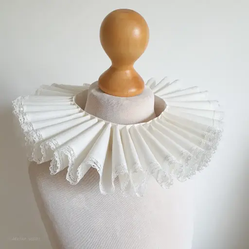 Elizabethan Tudor Neck Ruff 