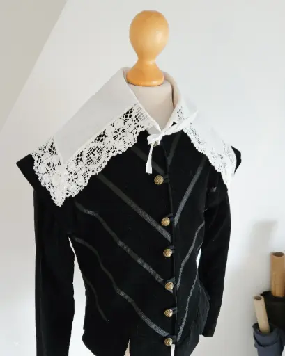 Falling Band Historical Lace Collar